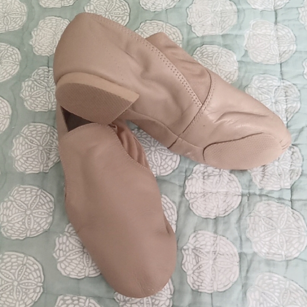 American Ballet Theater Dance Shoes Girls Size 4 - Tan